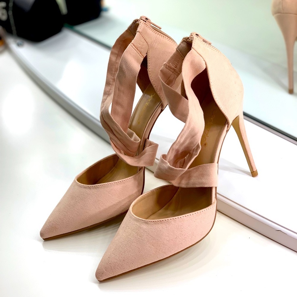 Blush Pink velvety Stiletto!